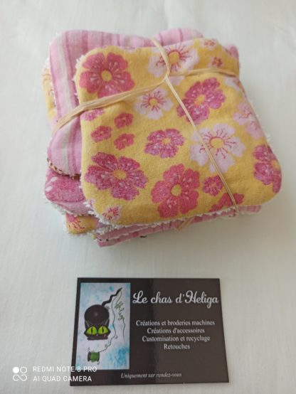 Débarbouillette fond jaune