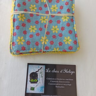 Lingettes fleurs fond bleu