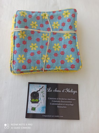 Lingettes fleurs fond bleu