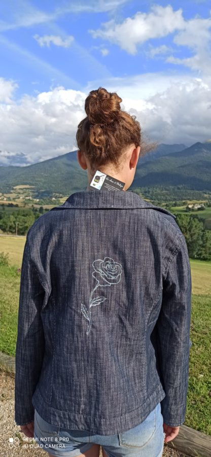Veste en jean brodée