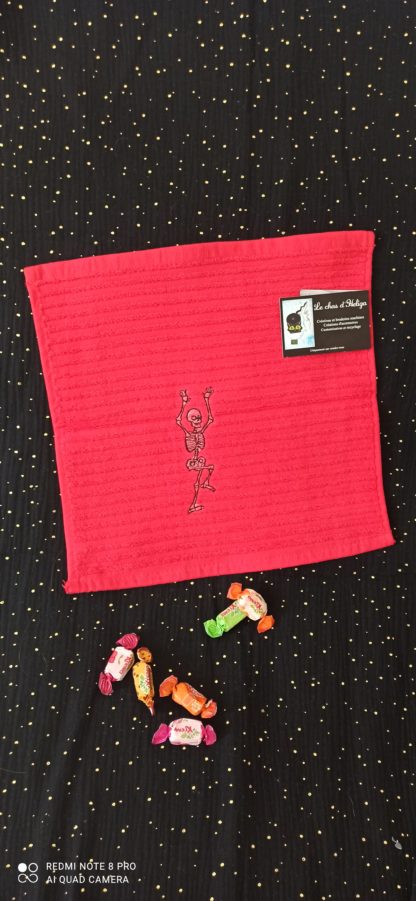 Serviette rouge